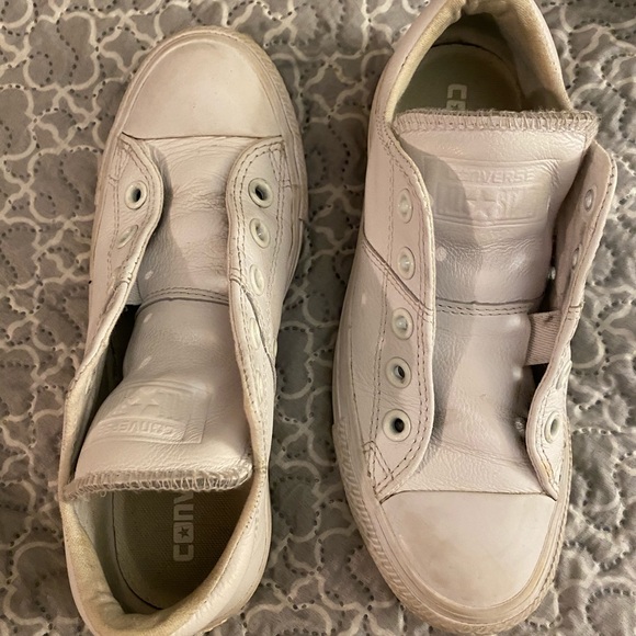 white leather converse size 5
